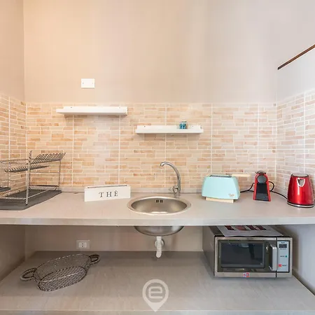 Promenade Boutique - City Centre Konukevi